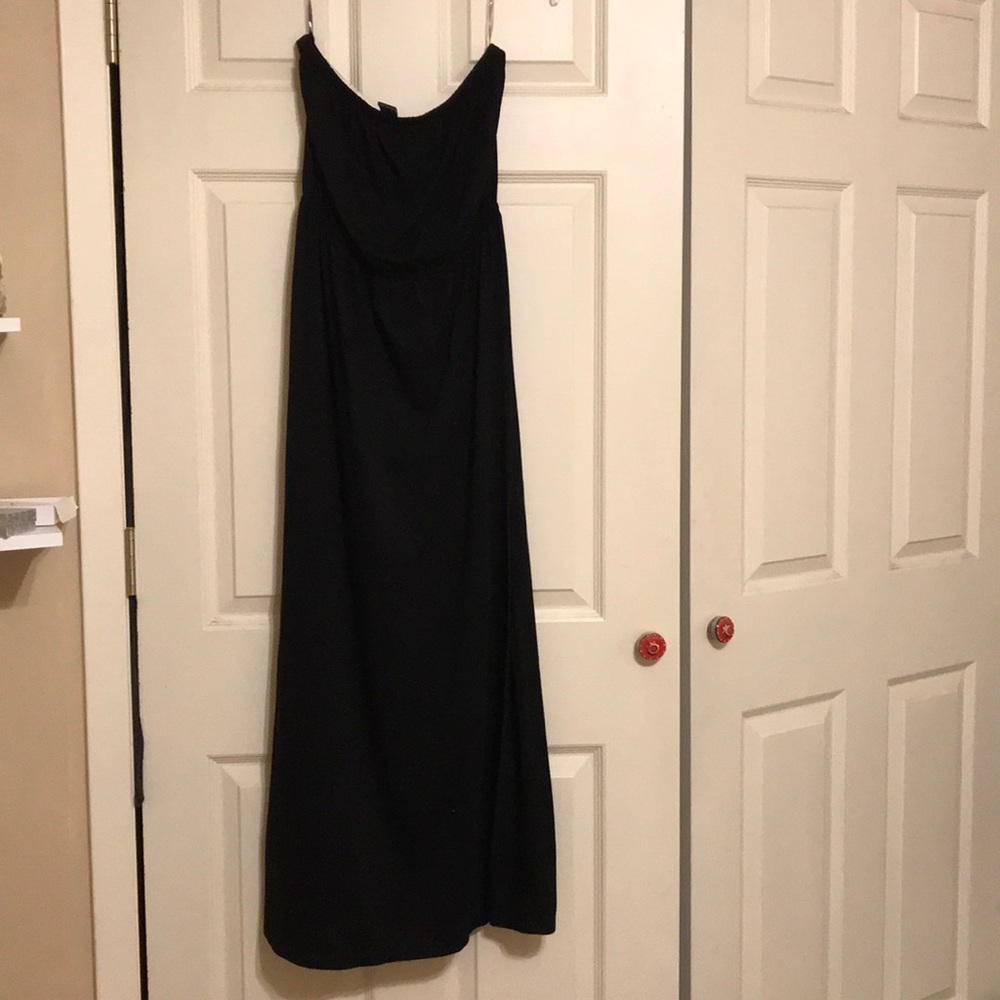 Long black strapless dress